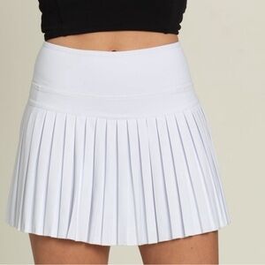 White gold hinge skirt size medium